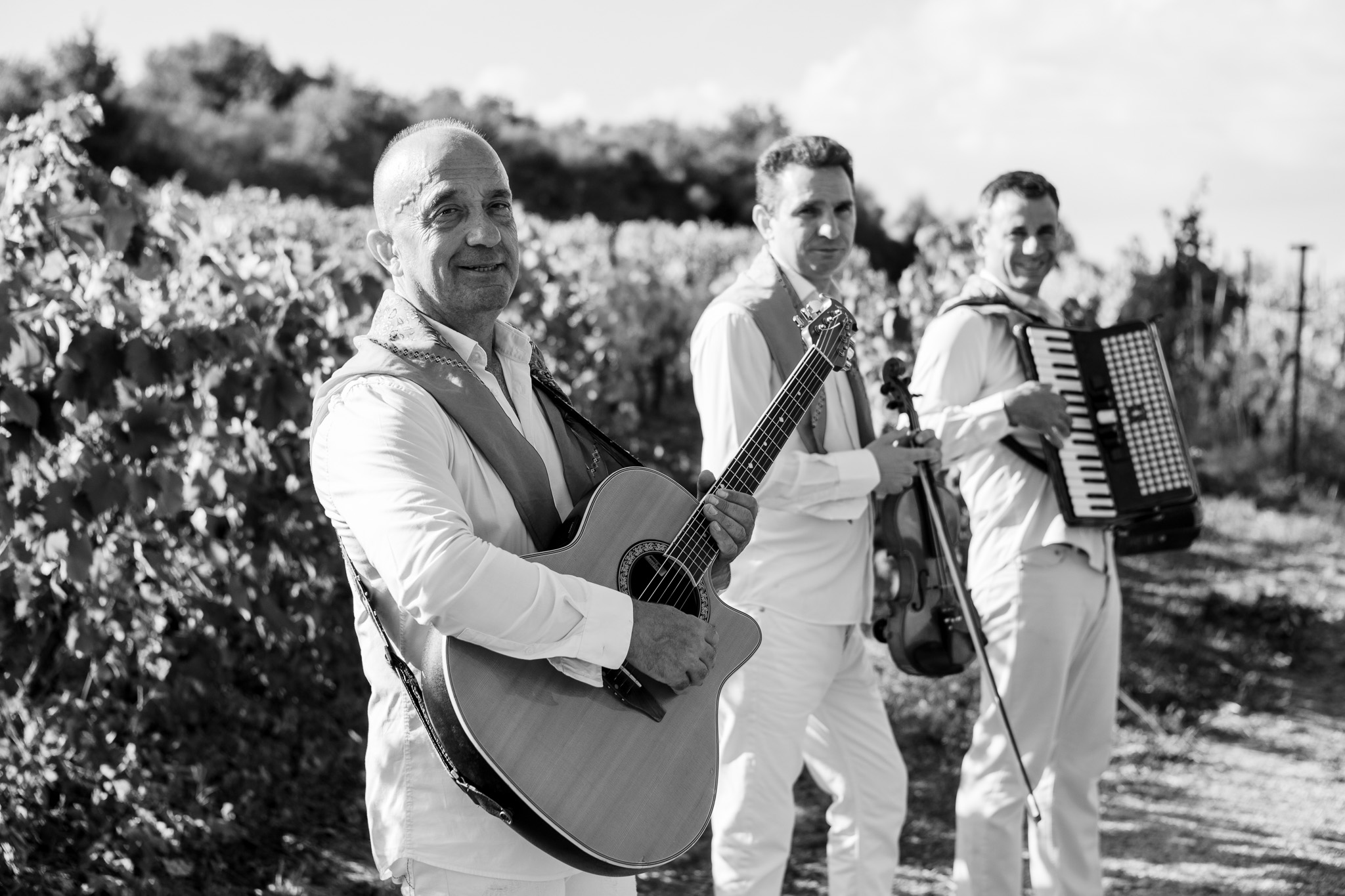 Alkinos Corfu Band stand and play next to the olive grove at Ambelonas Vineyard, Corfu